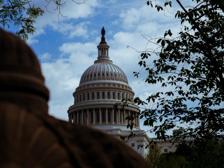 US House of Representatives passes Ukraine aid bill